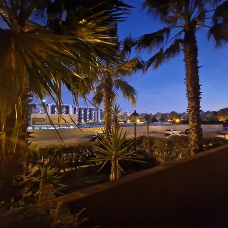 Espana - Punta Prima Orihuela Costa - Large For 6-people 85m2 And Terrace 40m2 Air Conditioning Wi-fi Living Kitchen 2 Bedrooms 2 Bathrooms 3 Swimming Pools Parking Security To The Sea 200m Only 40 Min To The Airport * Torrevieja