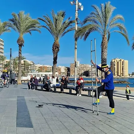 Espana - Punta Prima Orihuela Costa - Large For 6-people 85m2 And Terrace 40m2 Air Conditioning Wi-fi Living Kitchen 2 Bedrooms 2 Bathrooms 3 Swimming Pools Parking Security To The Sea 200m Only 40 Min To The Airport شقة تورّيفيِخا