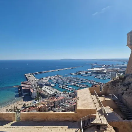 شقة Espana - Punta Prima Orihuela Costa - Large For 6-people 85m2 And Terrace 40m2 Air Conditioning Wi-fi Living Kitchen 2 Bedrooms 2 Bathrooms 3 Swimming Pools Parking Security To The Sea 200m Only 40 Min To The Airport *