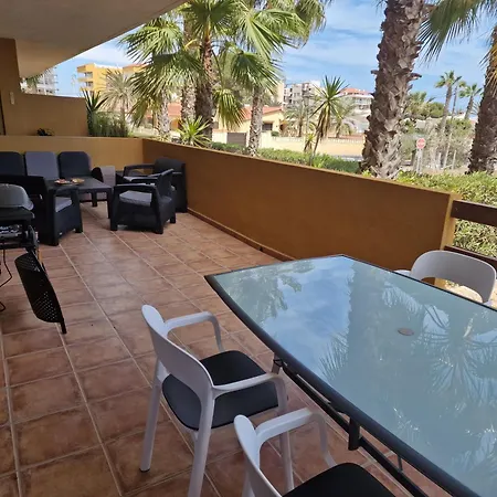 شقة Espana - Punta Prima Orihuela Costa - Large For 6-people 85m2 And Terrace 40m2 Air Conditioning Wi-fi Living Kitchen 2 Bedrooms 2 Bathrooms 3 Swimming Pools Parking Security To The Sea 200m Only 40 Min To The Airport تورّيفيِخا