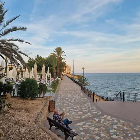 Apartamento Espana - Punta Prima Orihuela Costa - Large For 6-people 85m2 And Terrace 40m2 Air Conditioning Wi-fi Living Kitchen 2 Bedrooms 2 Bathrooms 3 Swimming Pools Parking Security To The Sea 200m Only 40 Min To The Airport